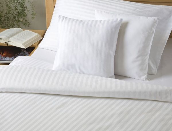 Наволочка 70х70 сатин отбеленный 1*1, на молнии