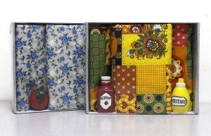 Комплект подарочный "Хозяйка" (скатерть 150*150, кух.аксессуар)